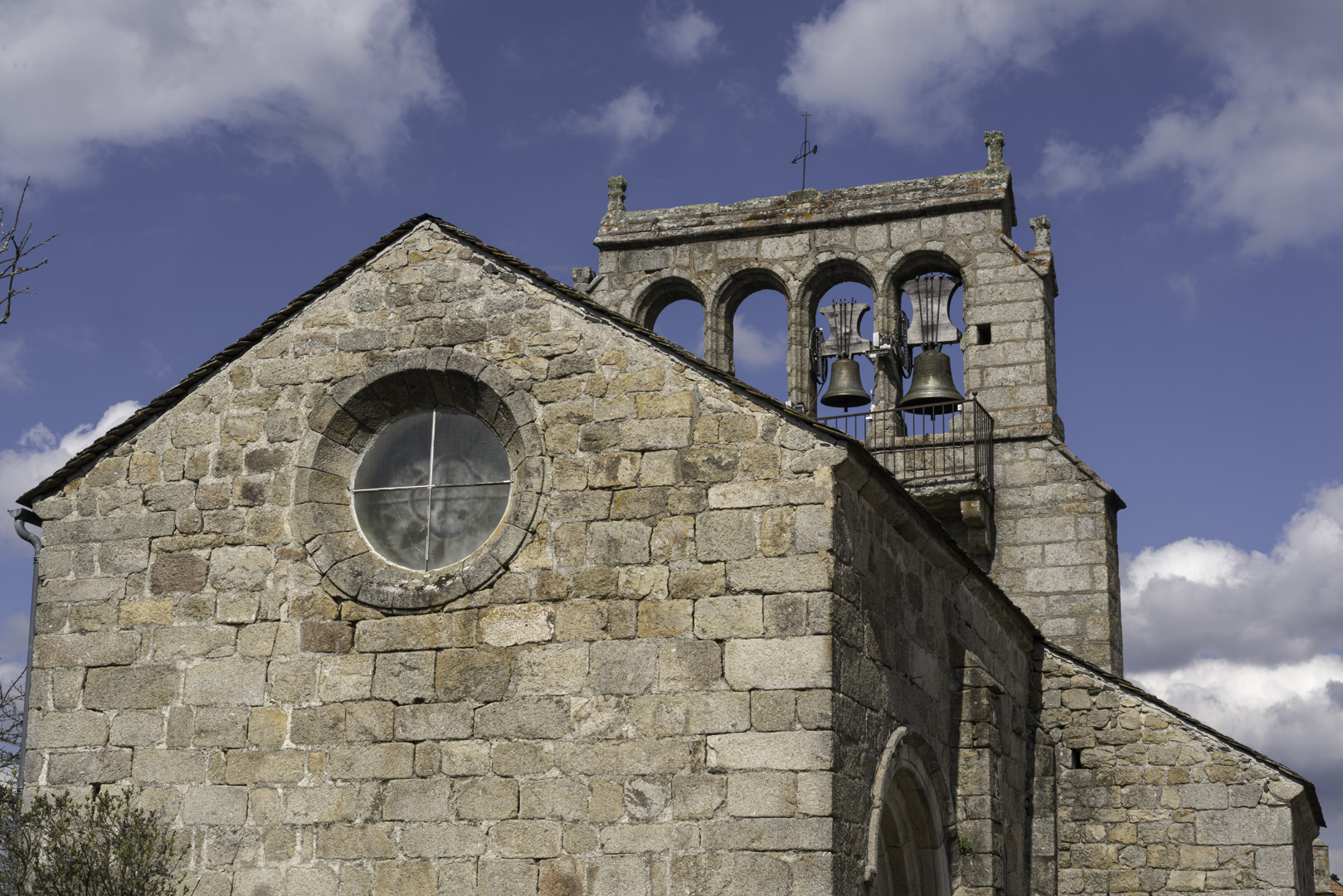 Eglise romane Saint-Frézal de Chaulhac