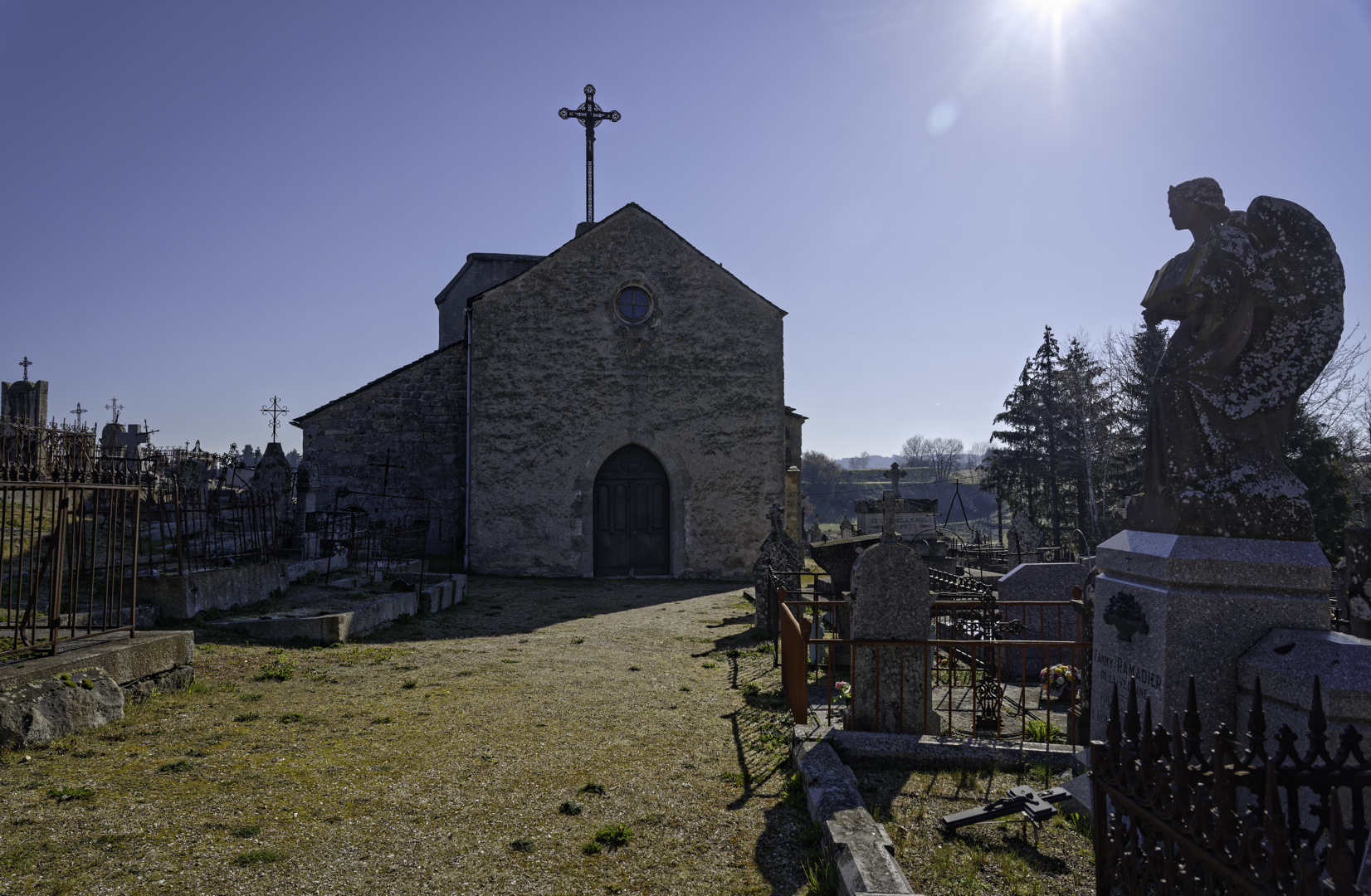Chapelle du cimetière de Saint-Chély-d'Apcher