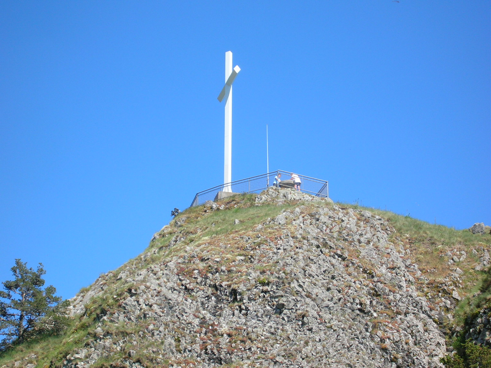 Croix et table d'orientation du Roc de Peyre