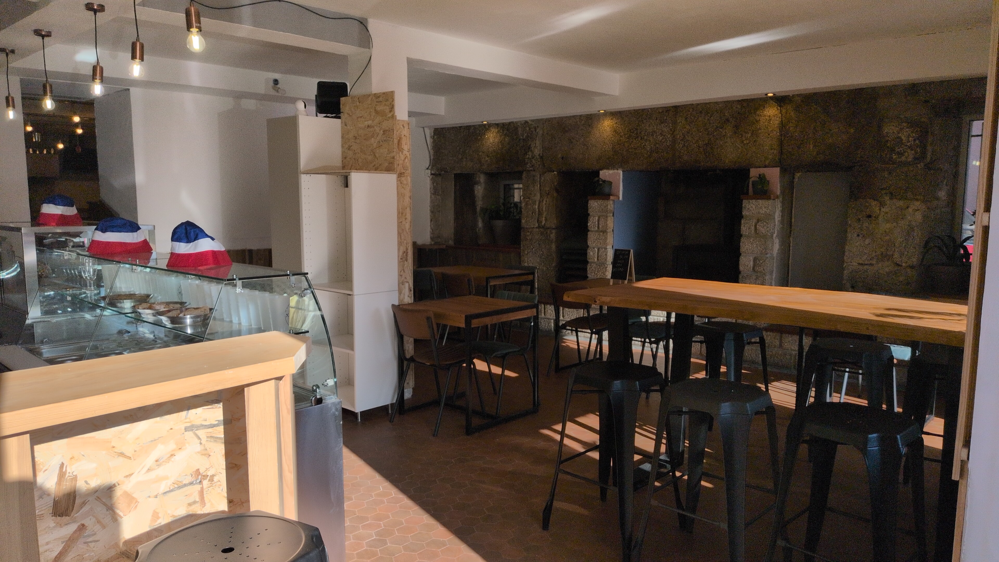 SALLE AVANT
