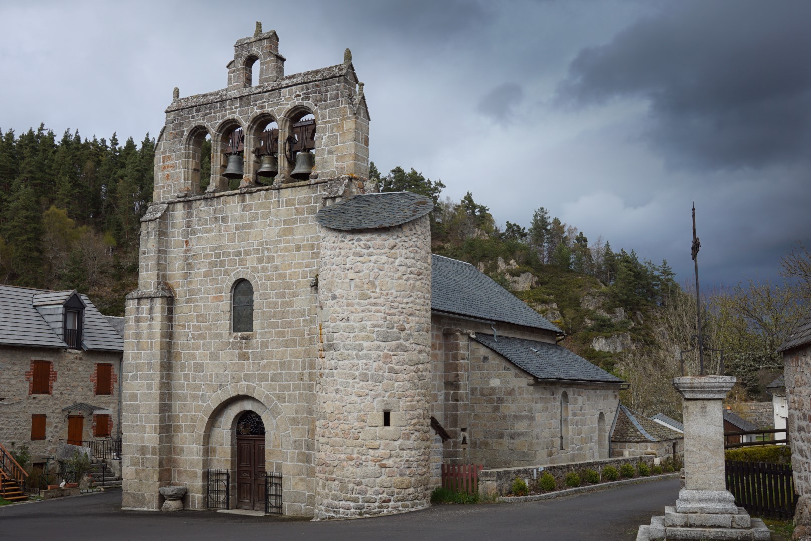 Eglise Saint-Fabien de Rimeize