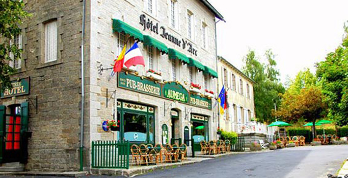 Hôtel restaurant Le Jeanne d'Arc / Pub l'Auméga