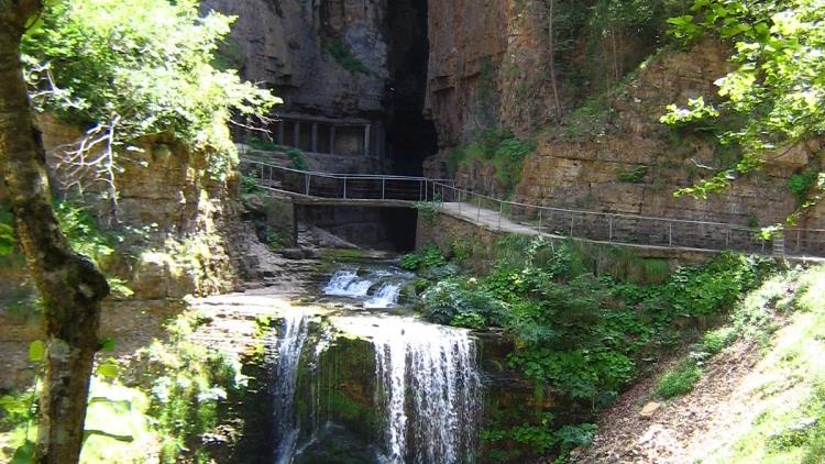 Abîme De Bramabiau Route De Meyrueis 30750 Saint-sauveur-camprieu