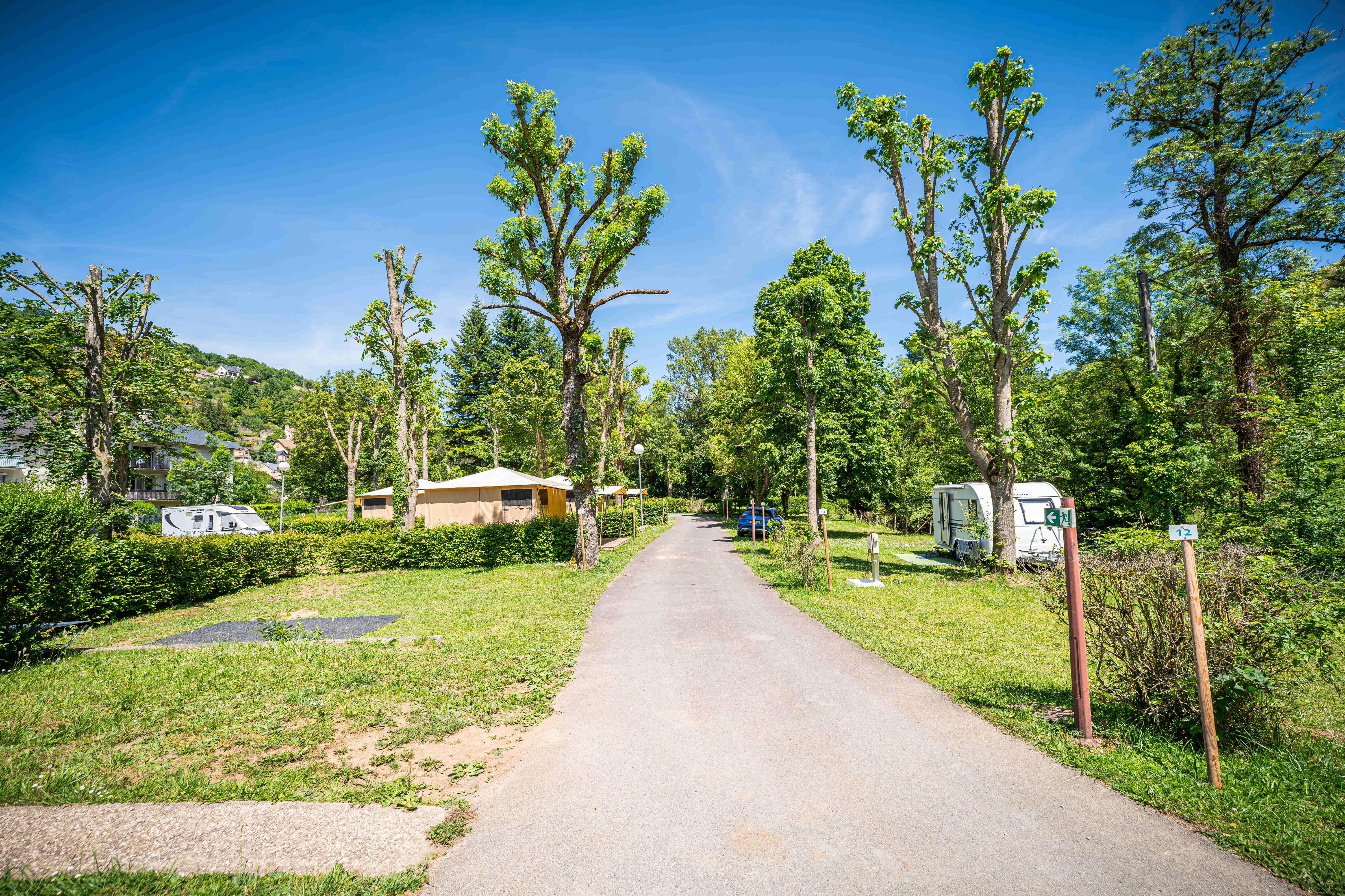 FLOWER CAMPING DU GÉVAUDAN - photo 2