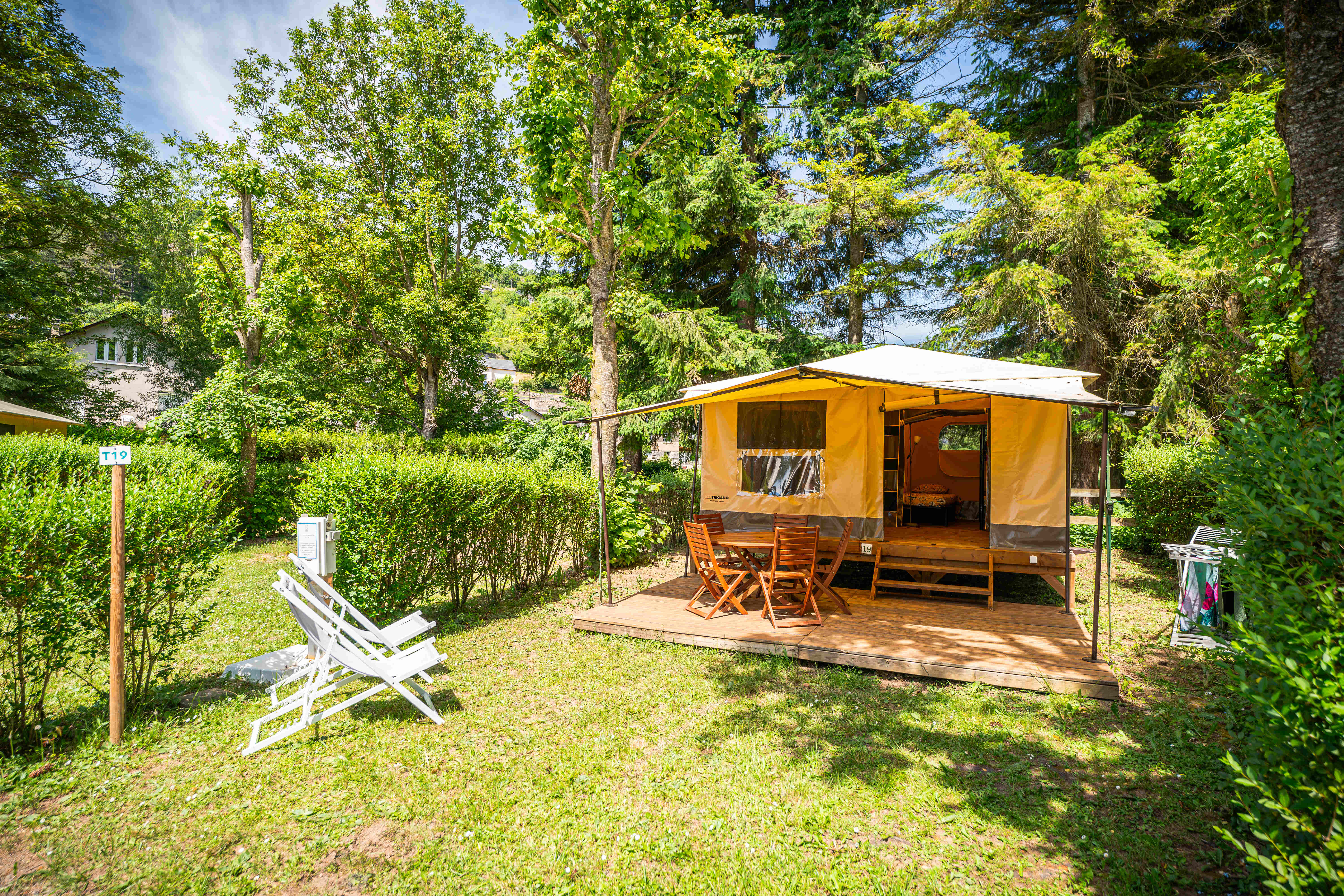 TENTE FLOWER CAMPING DU GÉVAUDAN - 6 PERSONNES, Marvejols