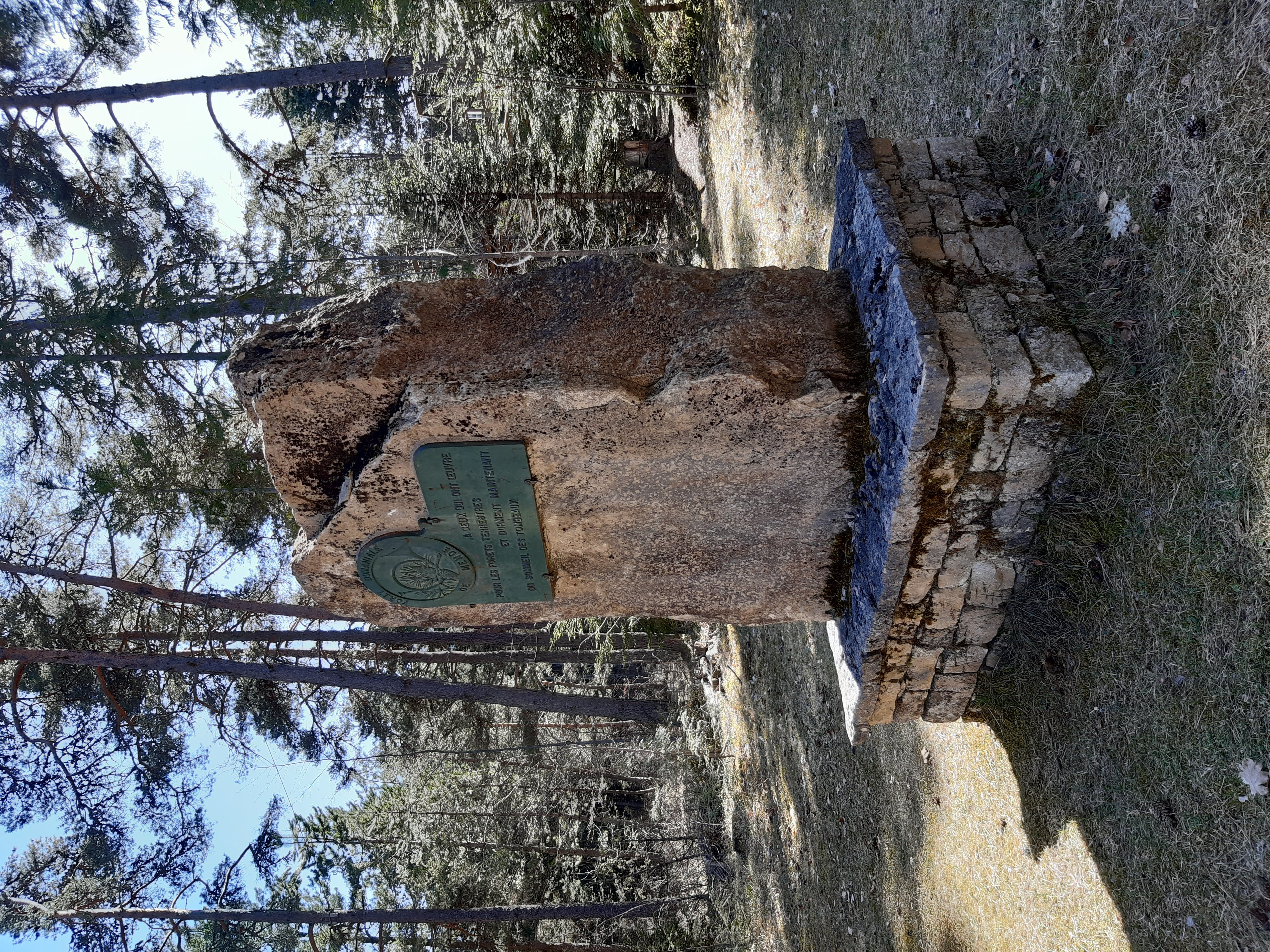 MONUMENT À LA MÉMOIRE DES GARDES FORESTIERS
