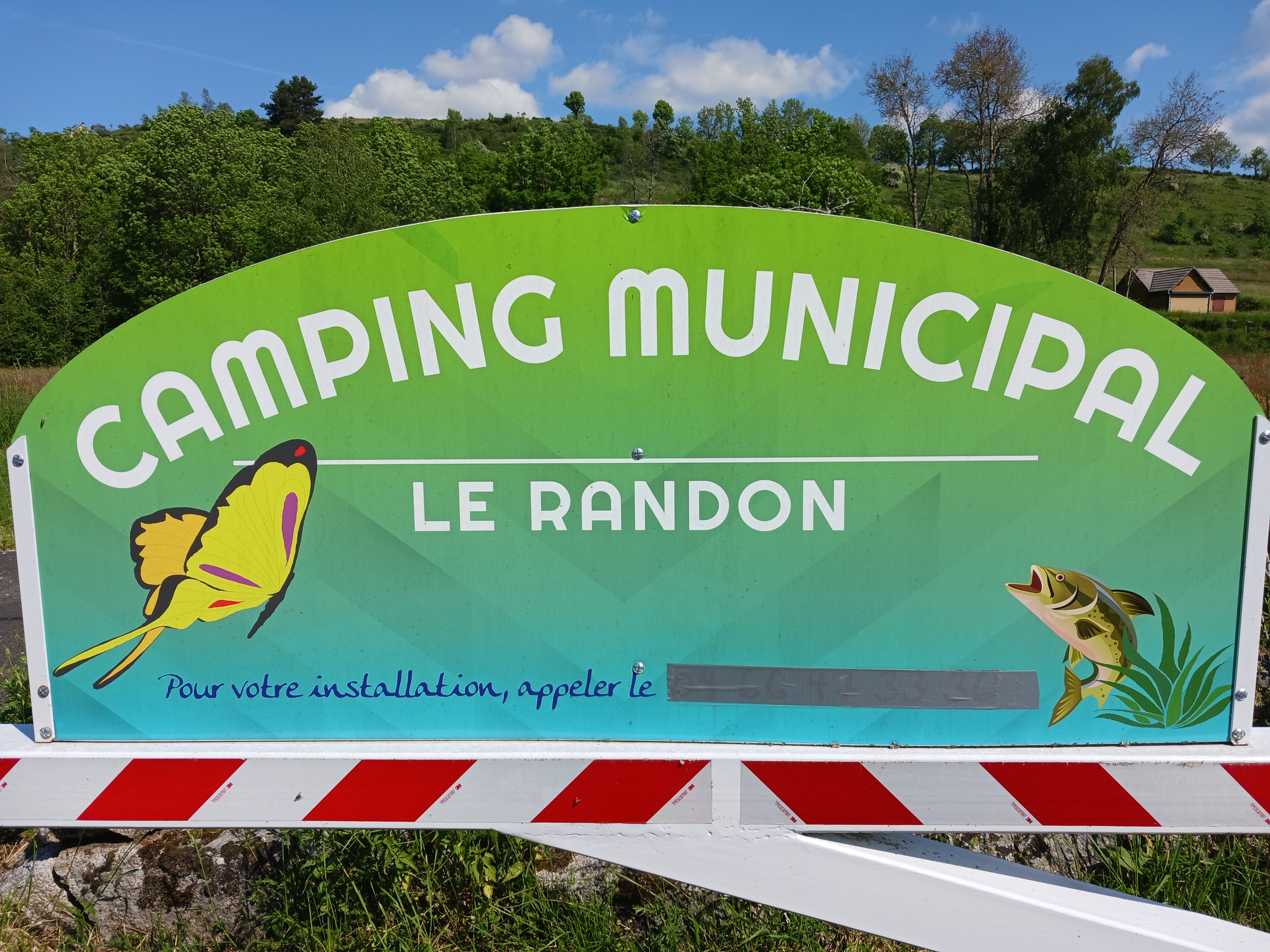 CAMPING MUNICIPAL AU BORD DE L'EAU photo 3