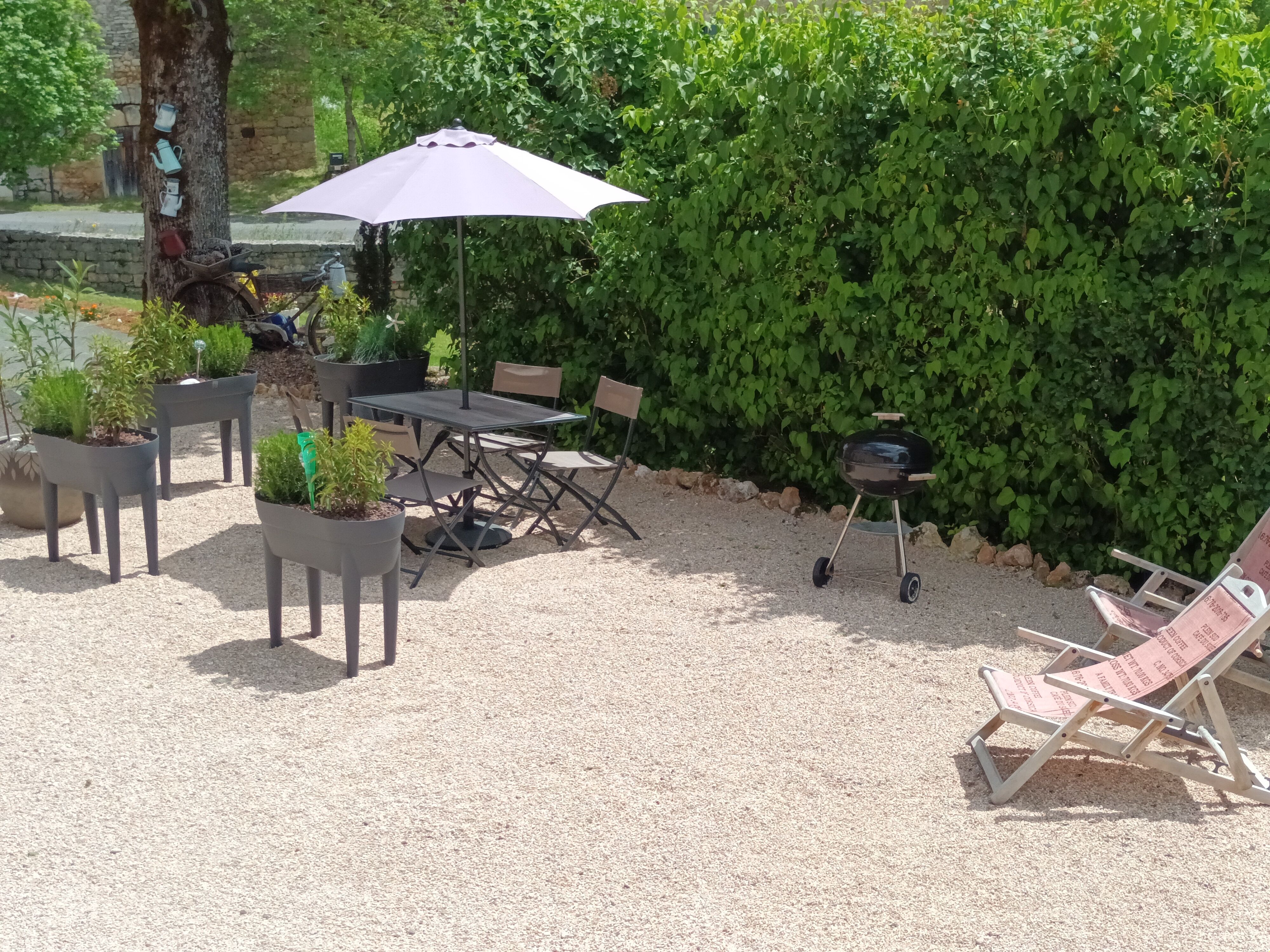 GÎTES DE L'ANCIEN PRESBYTERE - GÎTE PHILOMENE, Massegros Causses Gorges