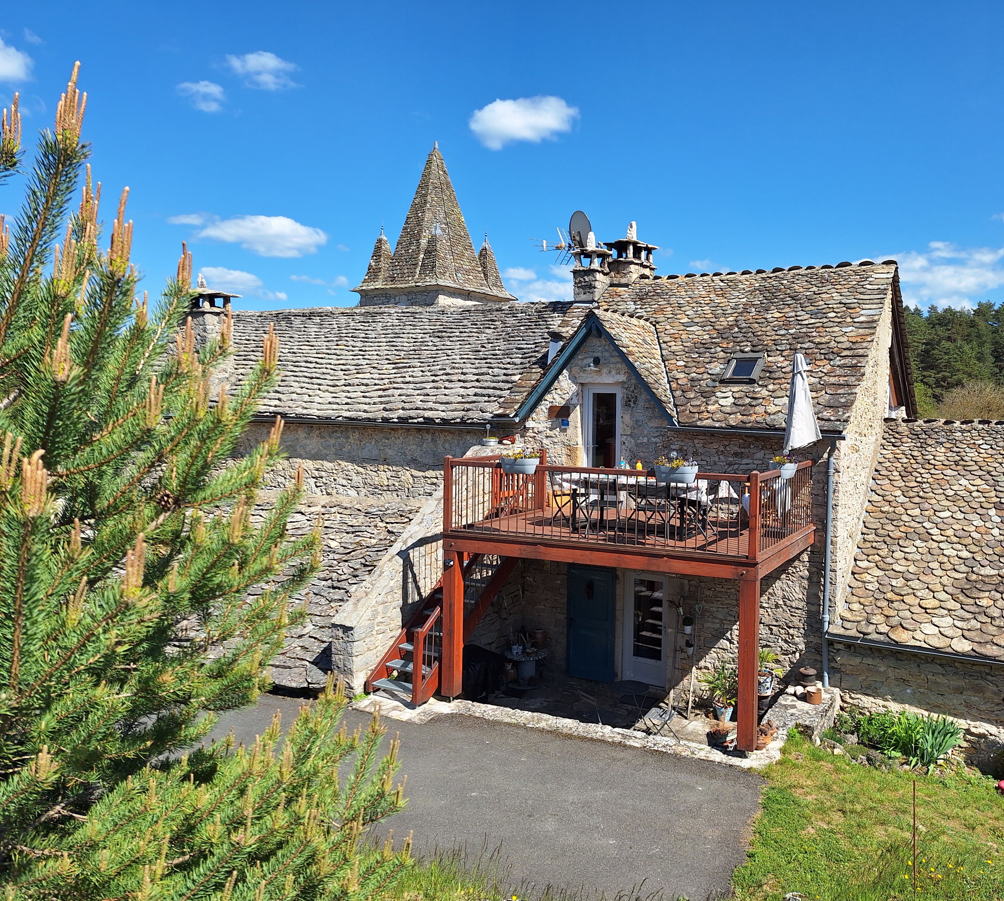 GÎTES DE L'ANCIEN PRESBYTERE - GÎTE LOU PERCAT