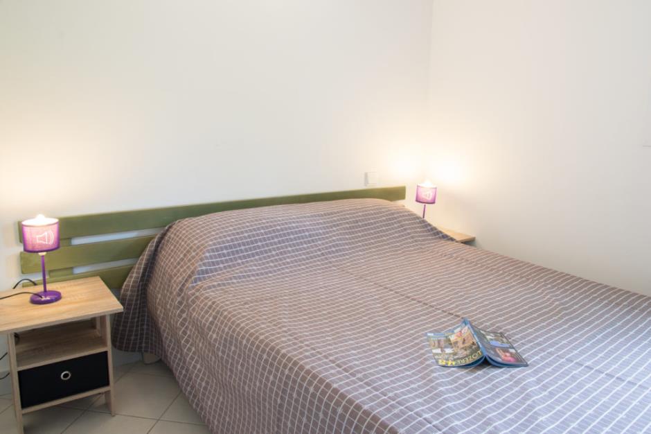 BLAJOUX_LZV011_4-6pers_chambre1-1024x684 