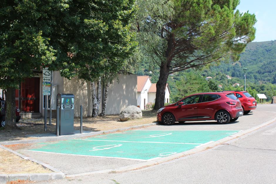 Bornes électrique - Vialas (1) 