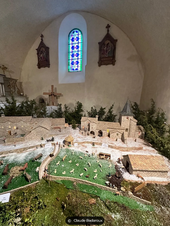 CRÈCHE DE L'ÉGLISE DE SAINT-GEORGE