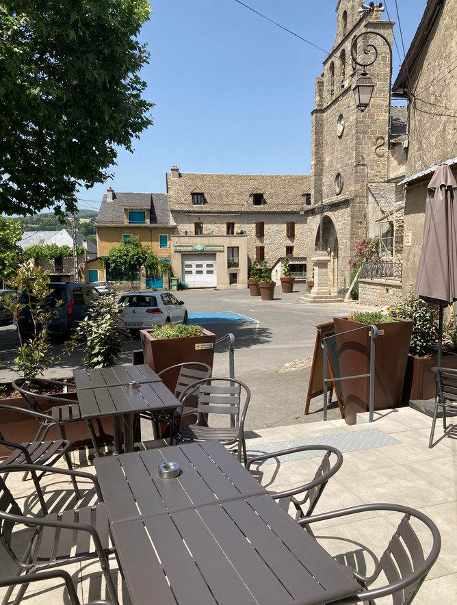 CAFE DE LA PLACE - photo 4