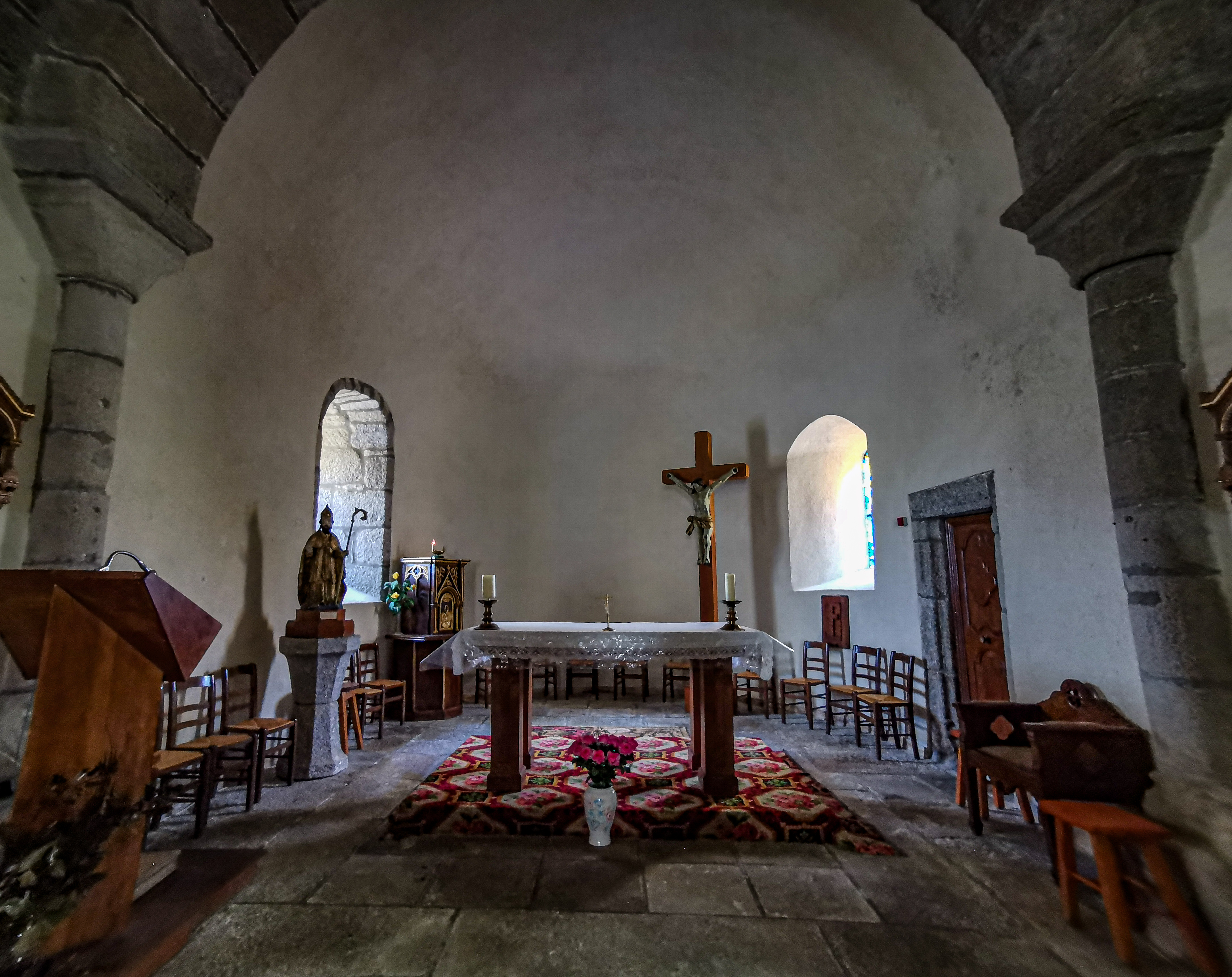 EGLISE SAINTE-COLOMBE, Peyre en Aubrac - photo 2