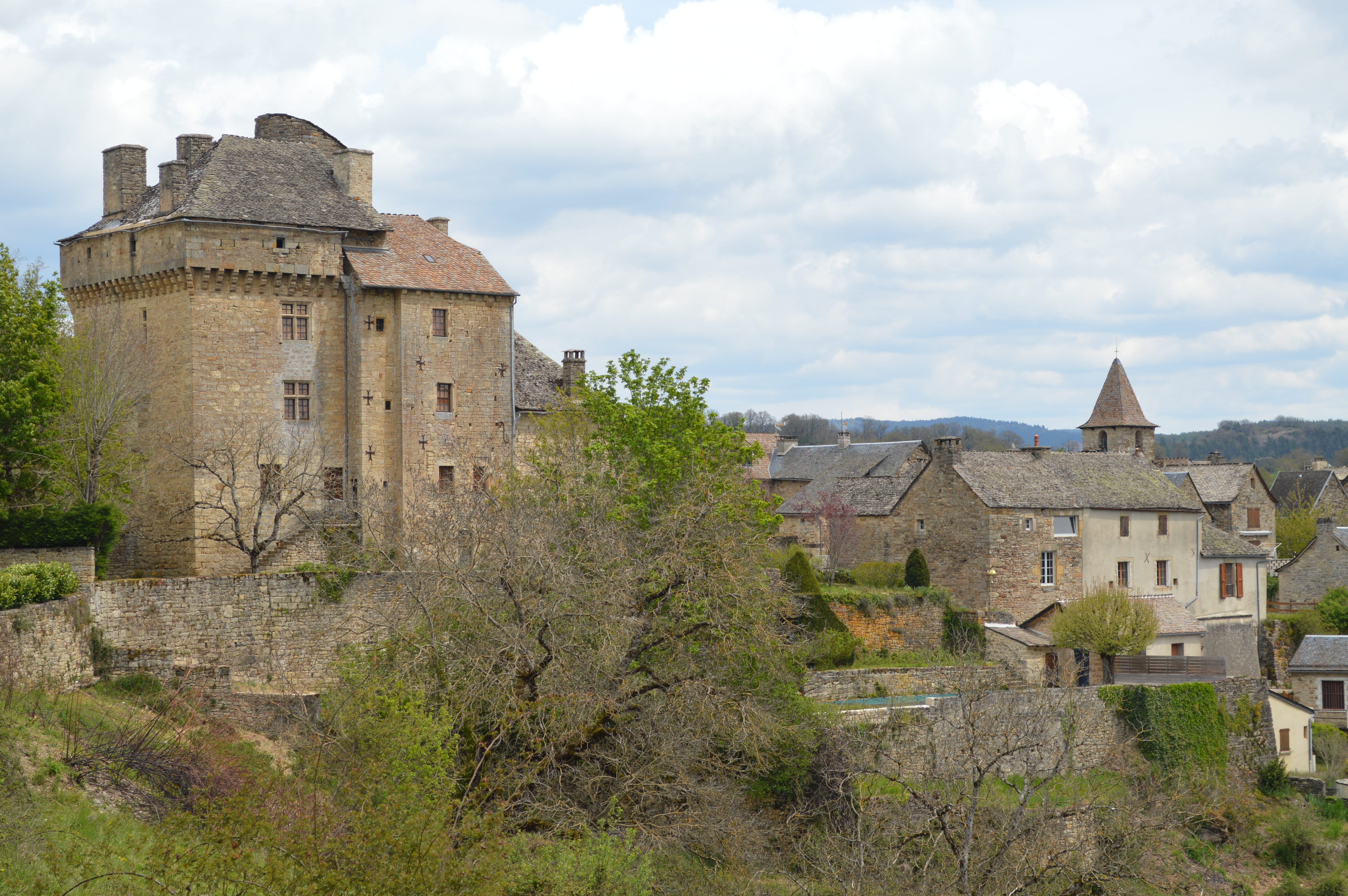 EGLISE DE MONTJÉZIEU