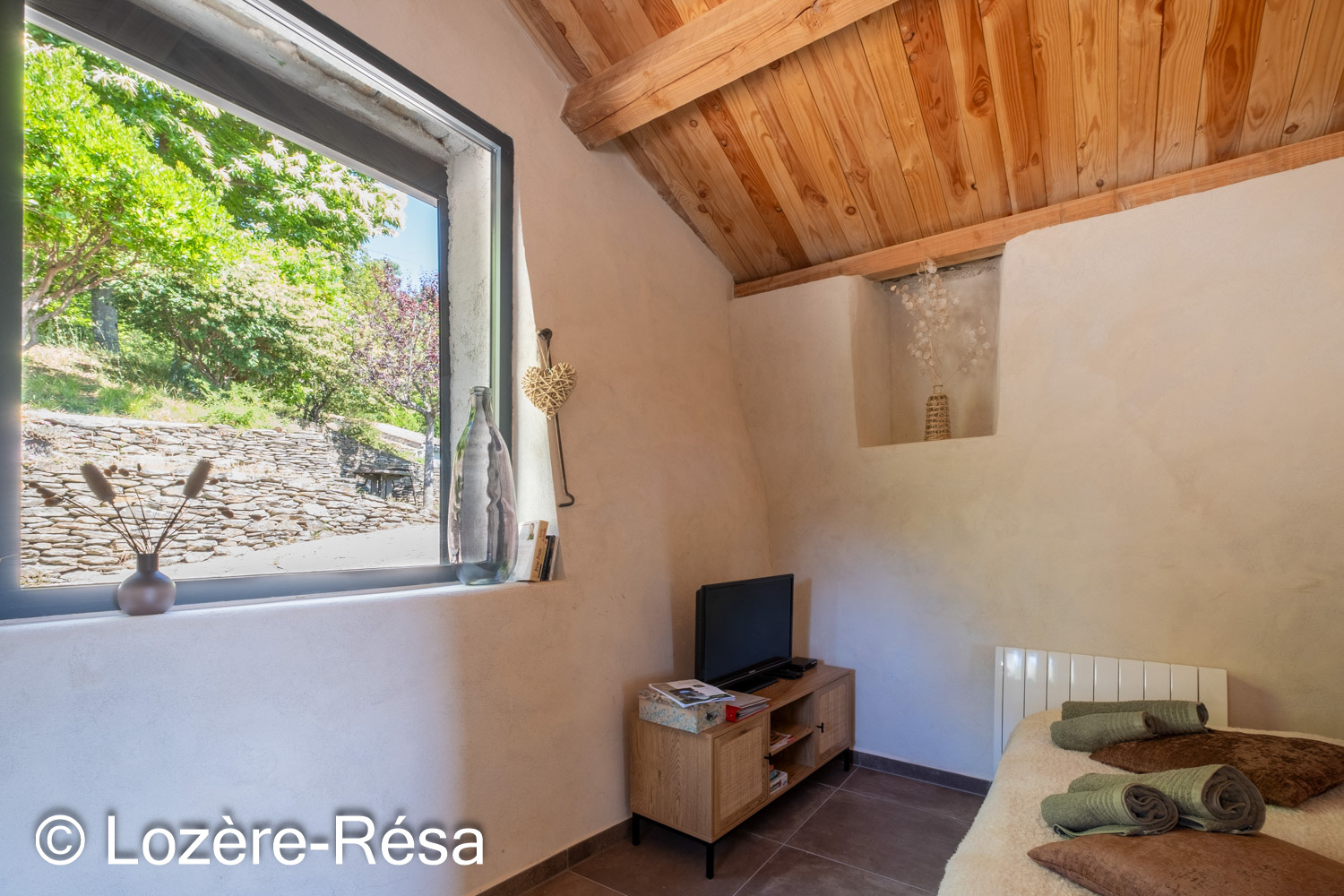 GÎTE DU CHAMP NEUF : LA GRANGE DU PAPÉ, Saint-Julien-des-Points - photo 9