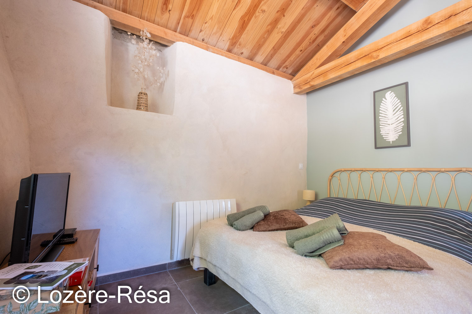 GÎTE DU CHAMP NEUF : LA GRANGE DU PAPÉ, Saint-Julien-des-Points - photo 13