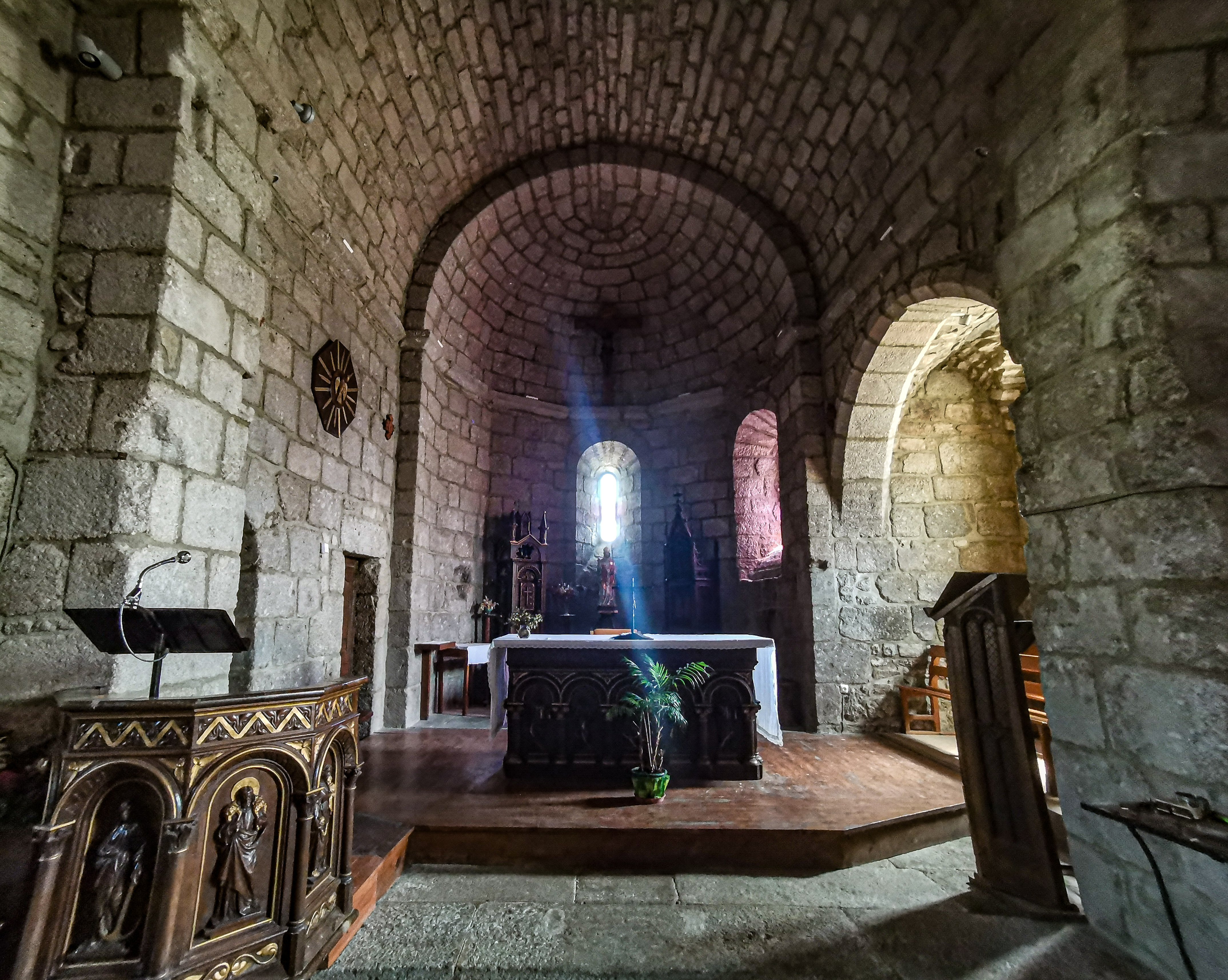 ÉGLISE SAINT-MARTIN, Peyre en Aubrac - photo 4