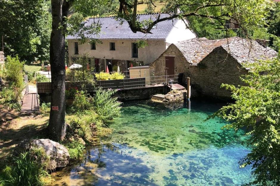 FB_IMG_1698855401755 (1) 