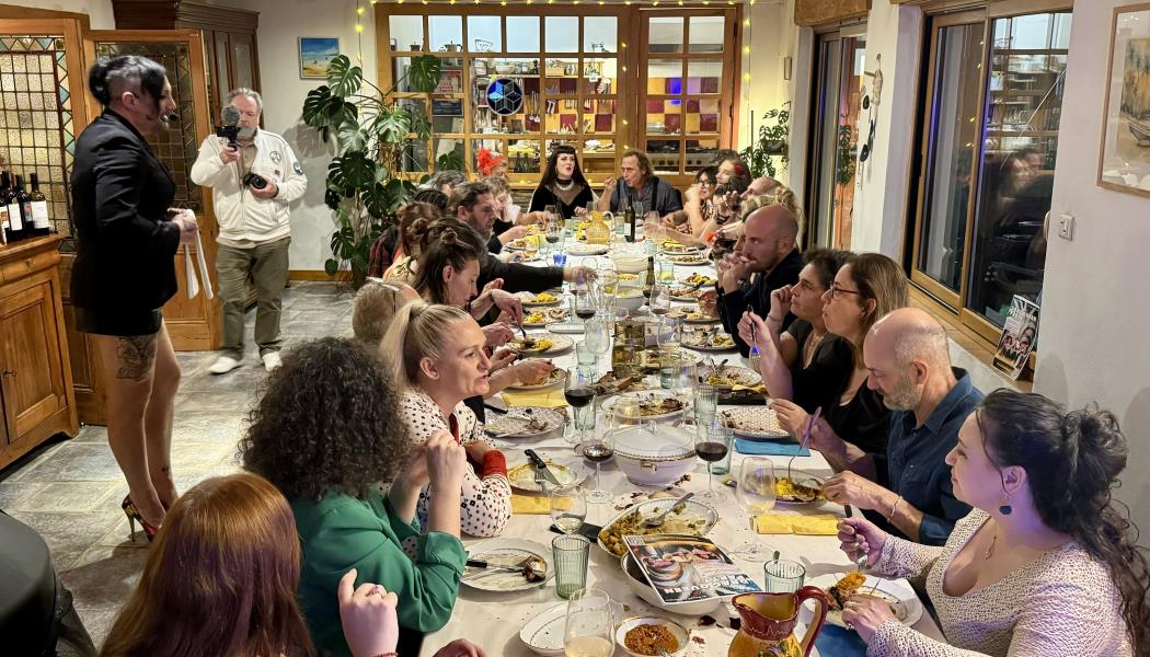 Un banquet colorée, soirée mythique de la maison