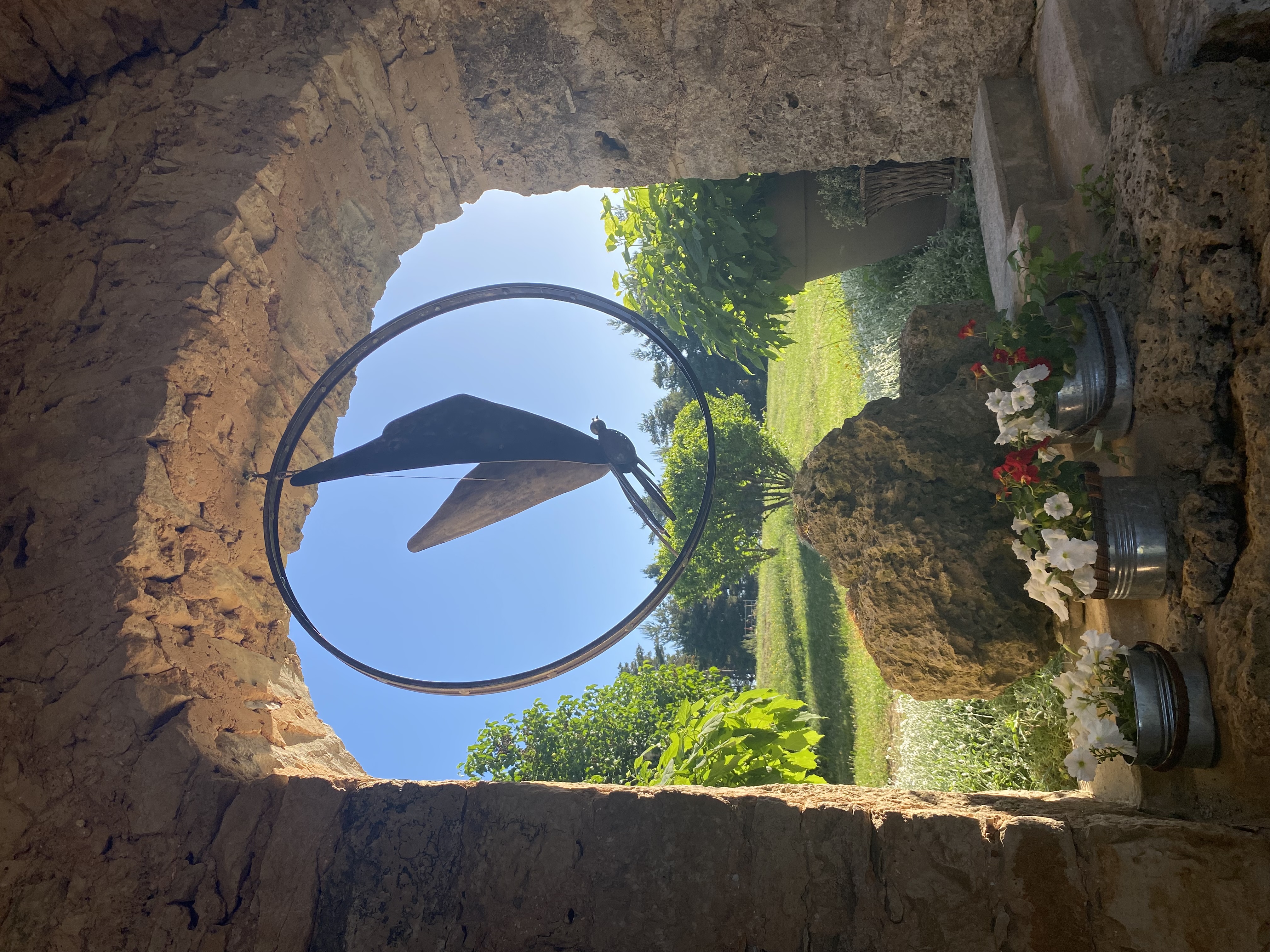 EXPOSITION À CAUVEL