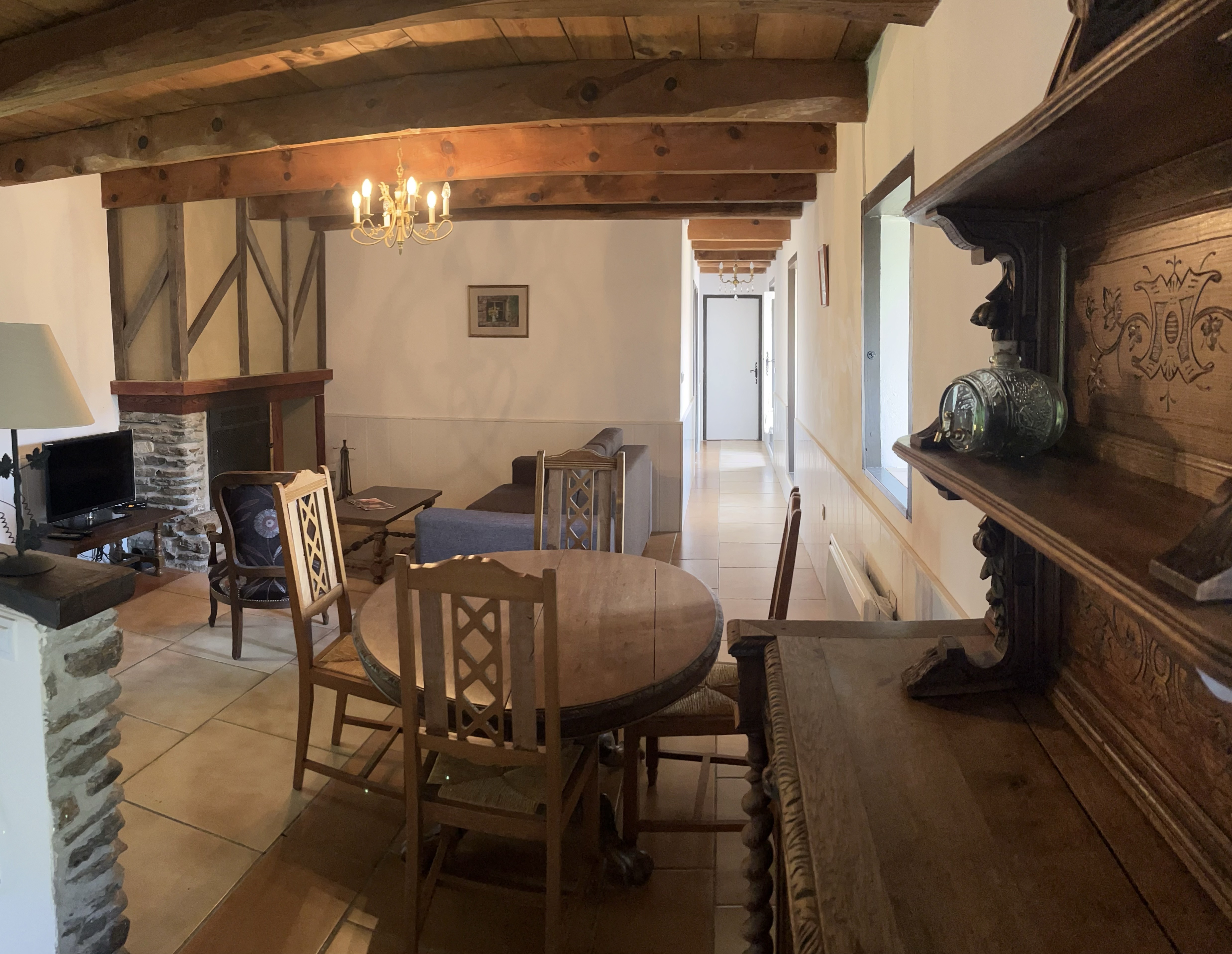 CHÂTEAU DE CAMBIAIRE : GÎTE CASTELLAS - photo 4