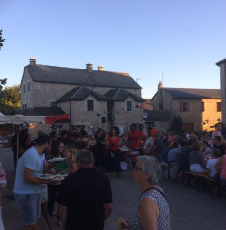 Marché nocturne du Massegros