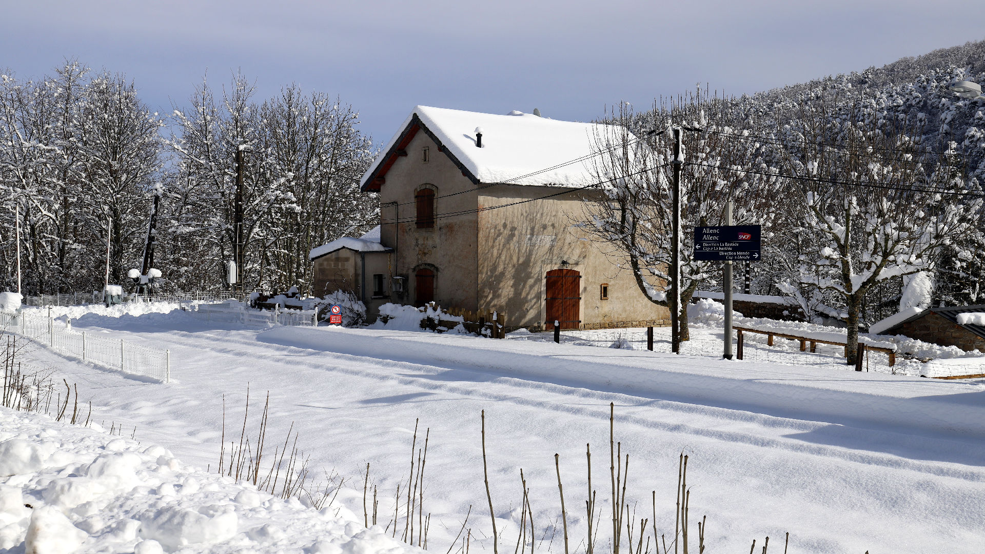 ANCIENNE GARE CHEZ CHRIS & BRUNO, Allenc - photo 4