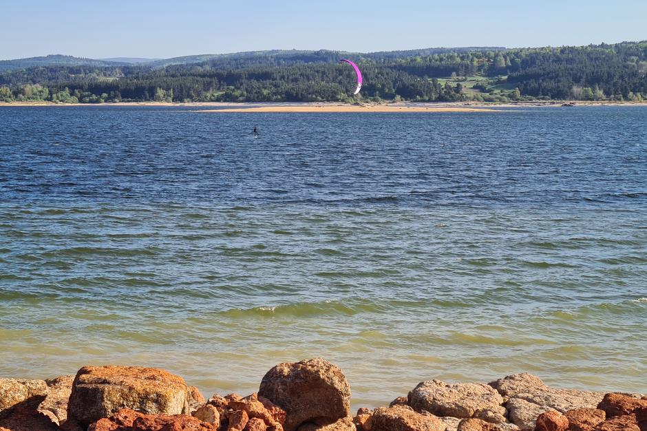La Rougeyre - Lac de Naussac ©IC-LangogneTourisme 