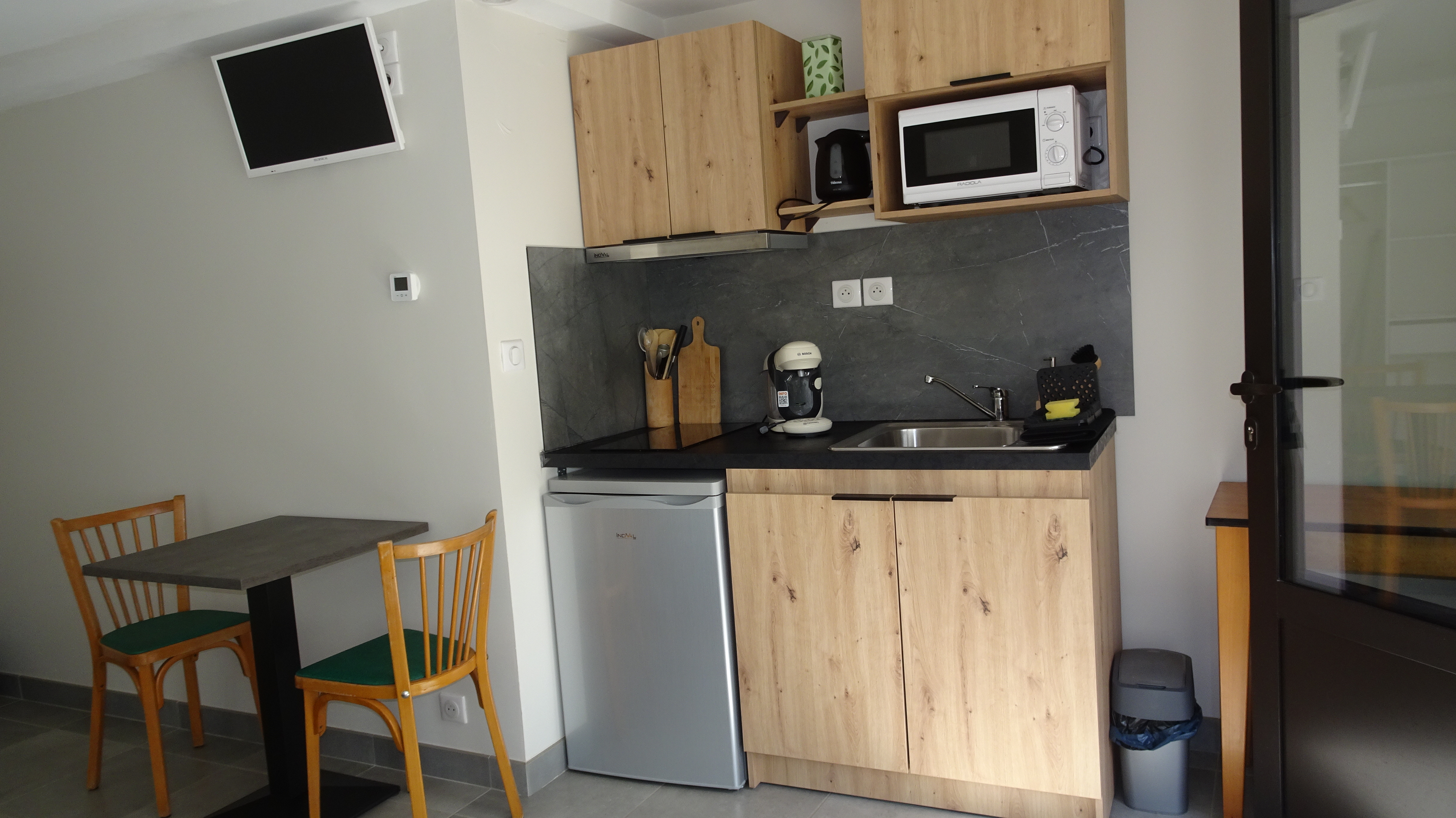 AU PONT DE LA GINÈZE - STUDIO LE MILAN, Barjac - photo 7