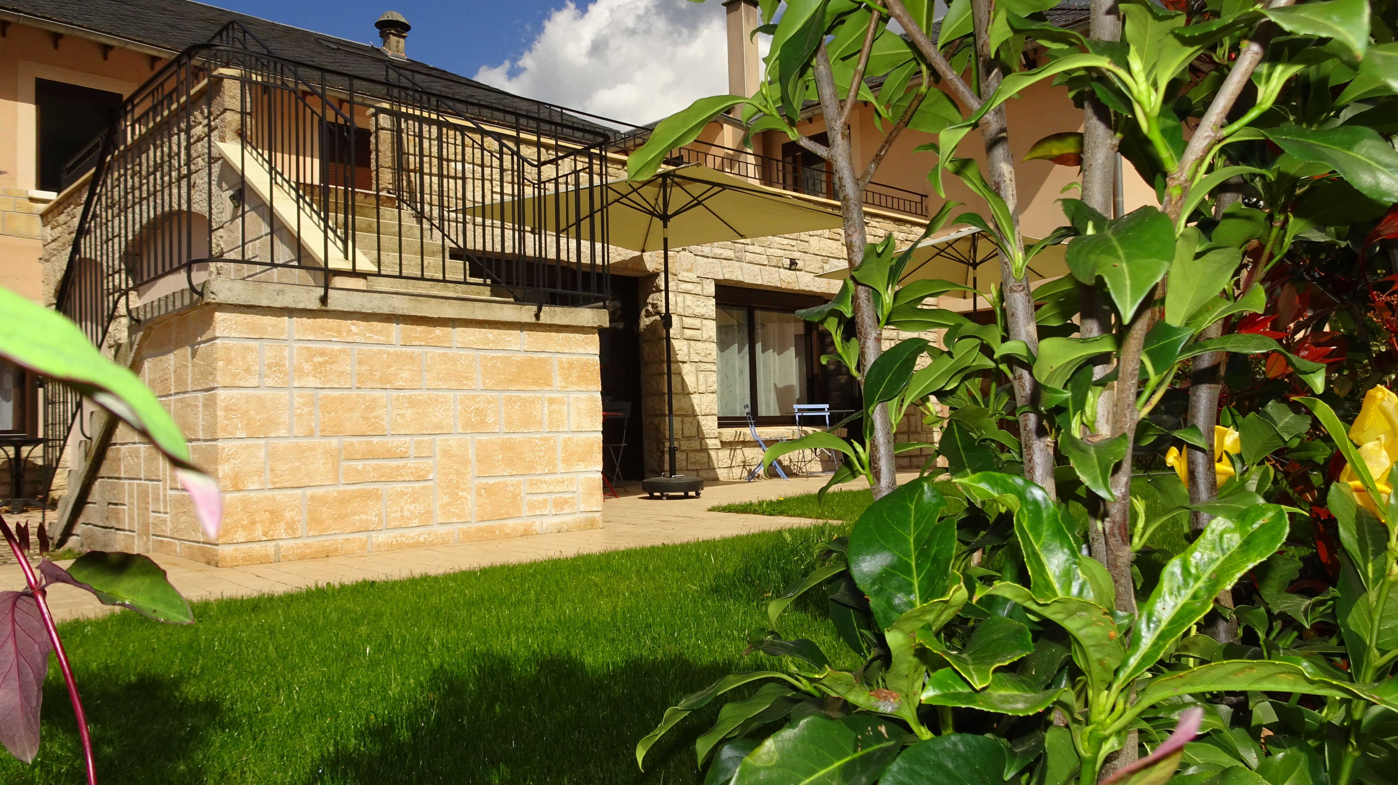 AU PONT DE LA GINÈZE - STUDIO LE MILAN