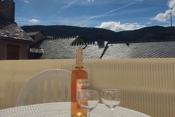 Location gite avec terrasse Ispagnac T2
