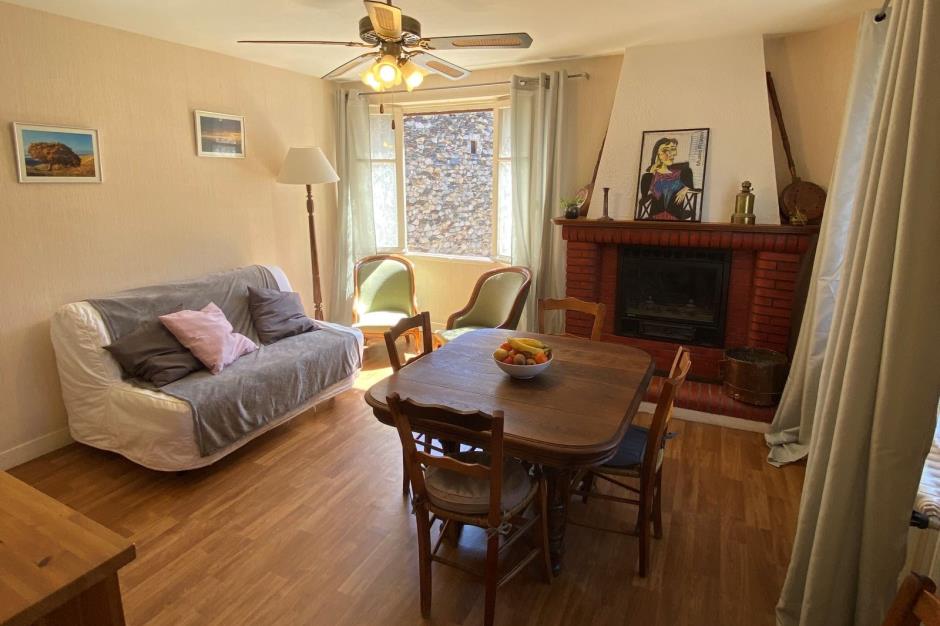 Maison Saury Vidourle salon 