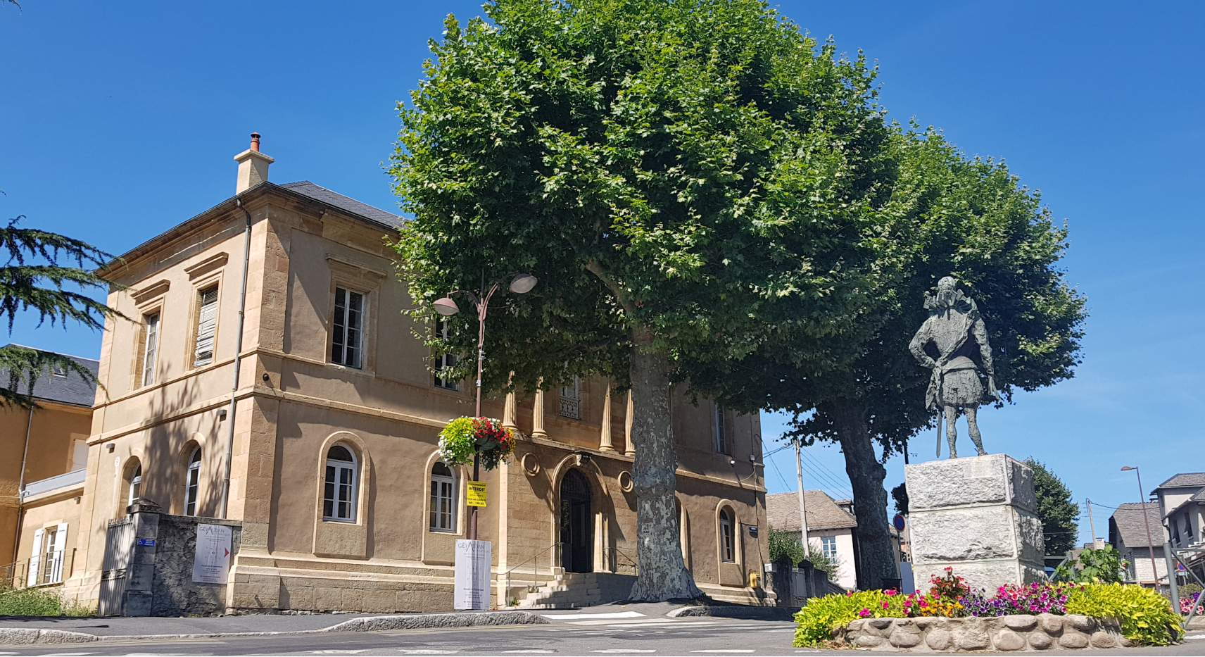 OFFICE DE TOURISME, DU COMMERCE & DE LA CULTURE GÉVAUDAN DESTINATION
