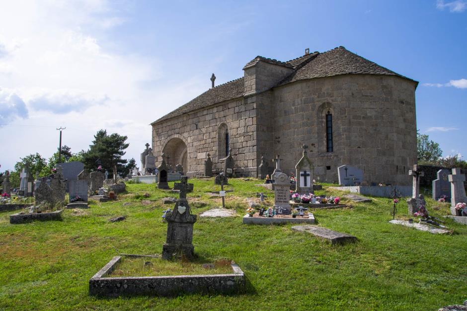 Porte-des-fee-margeride-lozere-juin-2023-©Marion LarguierPhotographie BD-4 