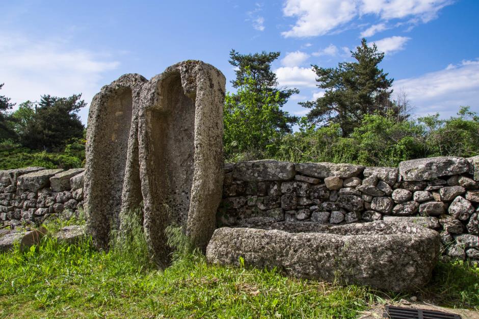 Porte-des-fee-margeride-lozere-juin-2023-©Marion LarguierPhotographie BD-5 