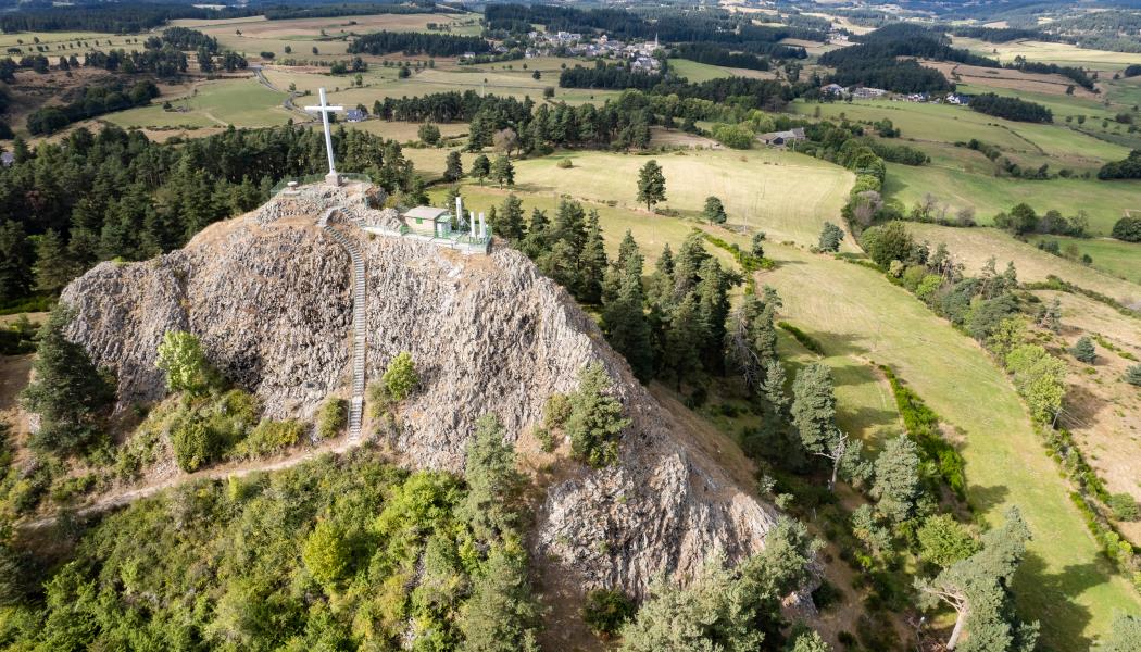 ROC DE PEYRE Loz re Tourisme roc-de-peyre-loz-re-tourisme
