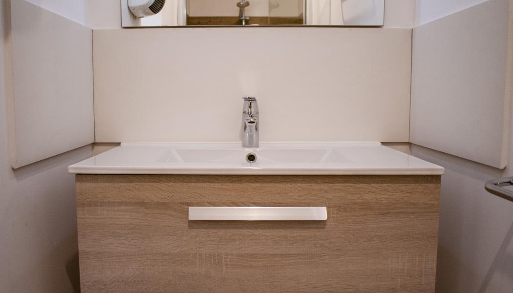 SDB gîte 4-6 (2) SDB gîte 4-6 (2)