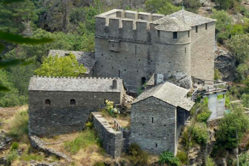FESTIVAL DE LA RANDONNÉE : A LA DÉCOUVERTE DU CHÂTEAU DE CALBERTE : L’AVENTURE D’UNE RESTAURATION FAMILIALE