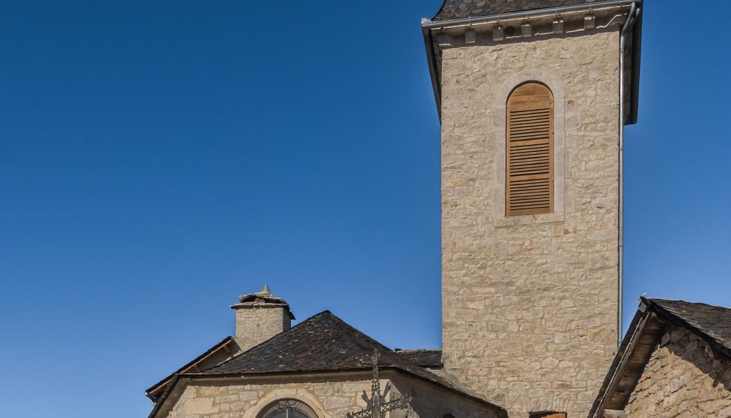Saint_Romain_Church_in_Saint-Rome-de-Dolan