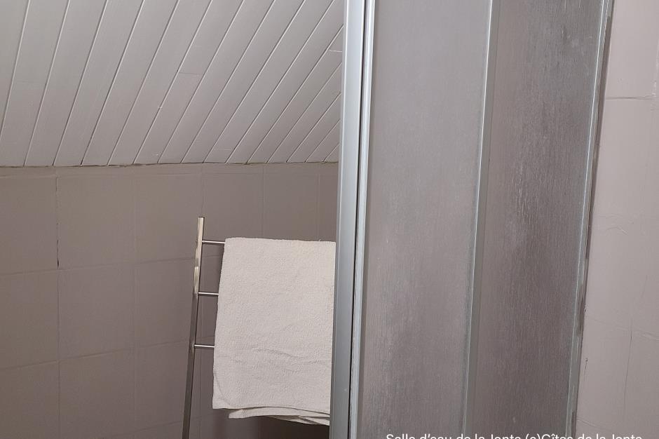 Salle d'eau de la Jonte 2P - DR 