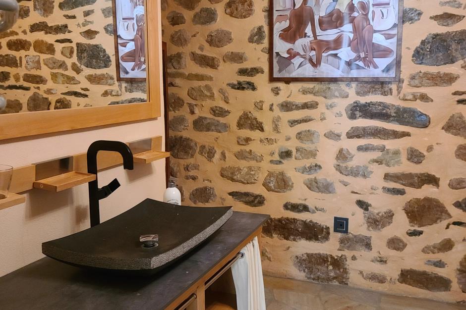 Salle d'eau du loft de la Jonte 1 -DR 