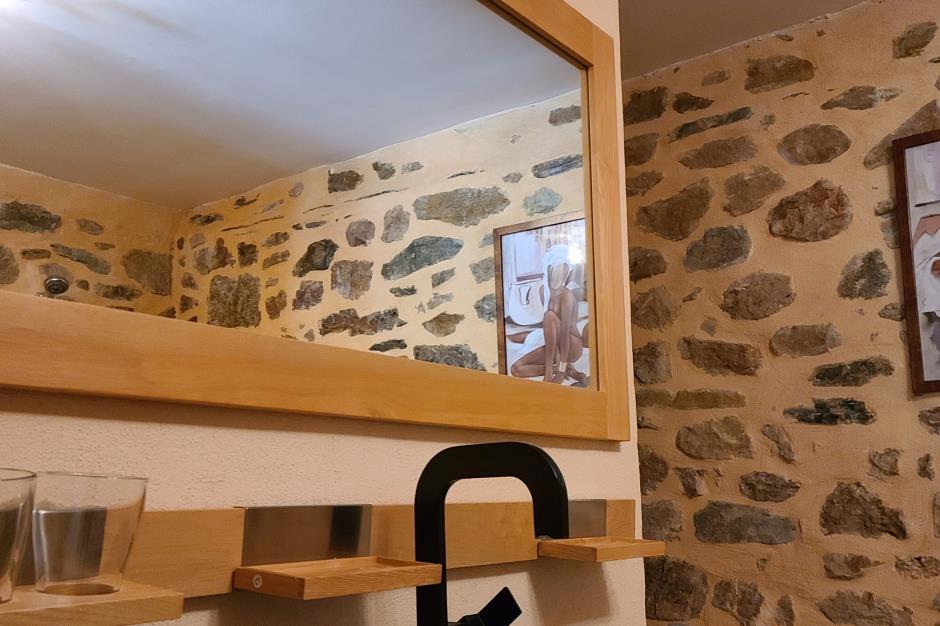 Salle d'eau du loft de la Jonte 2 -DR 