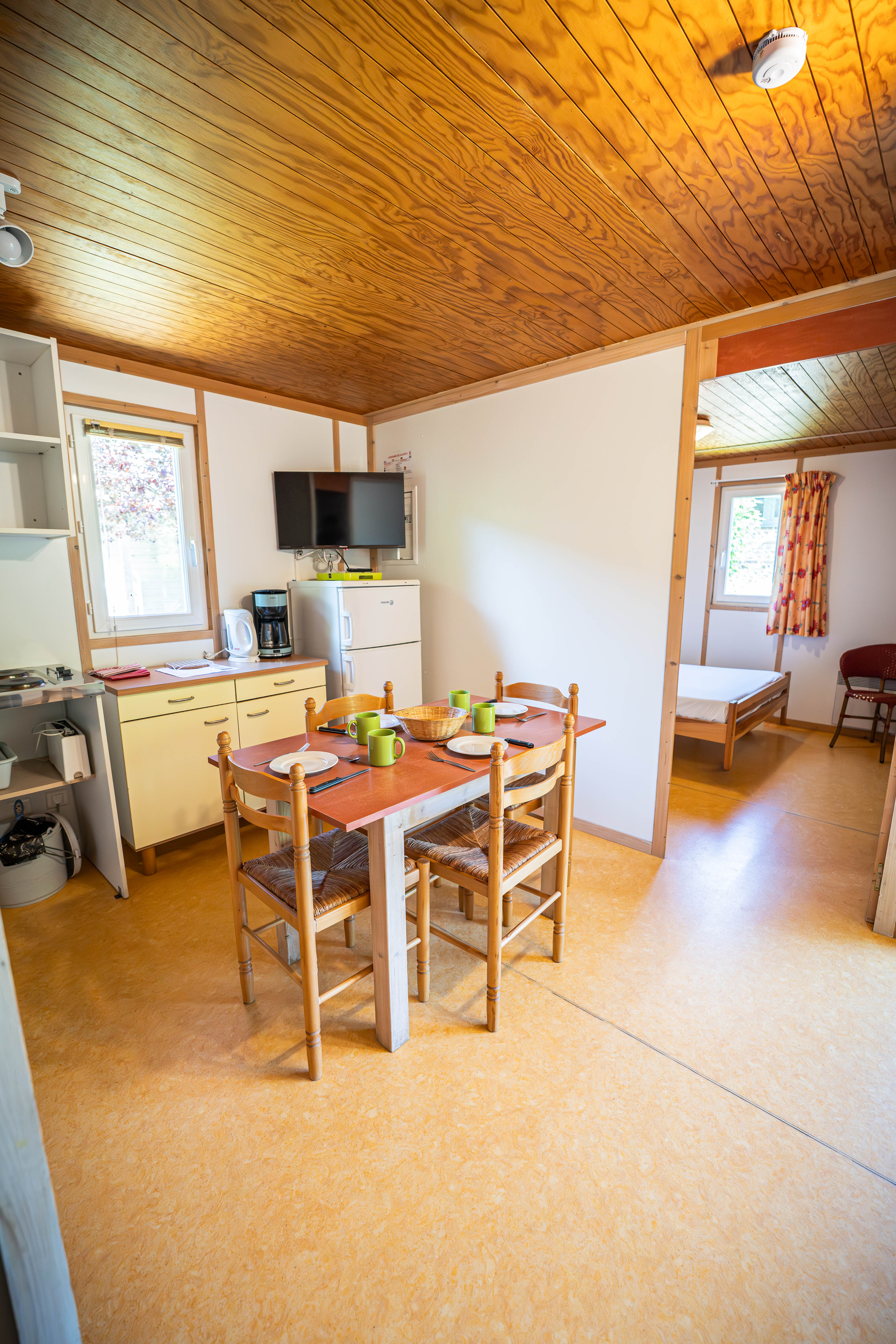 CHALET FLOWER CAMPING DU GÉVAUDAN - 4 PERSONNES PMR, Marvejols - photo 3