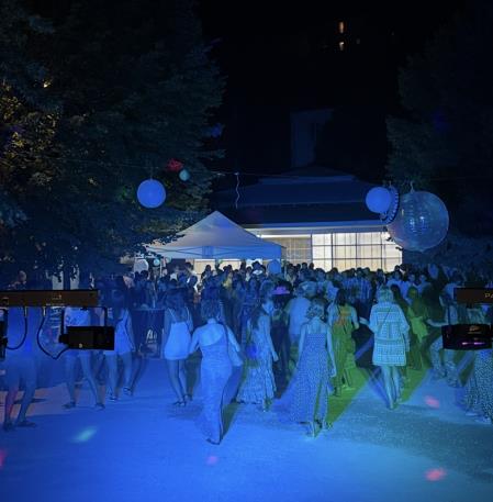 Soirée summer kitch à La Canourgue