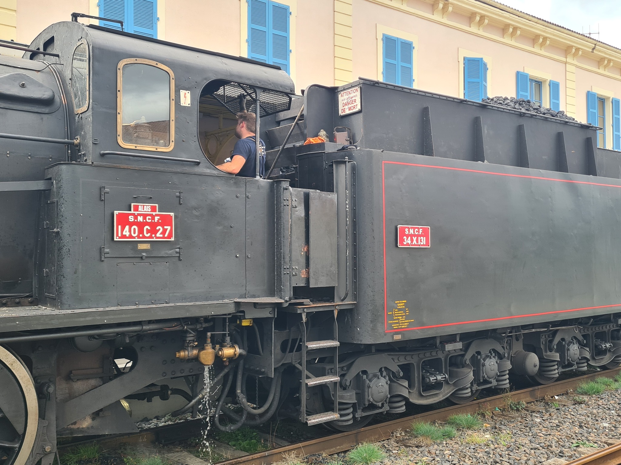 LE CÉVENOL EXPRESS AU COEUR DES GORGES DE L'ALLIER