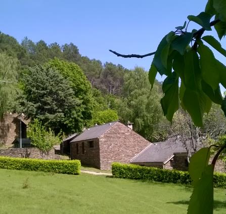 Les hauts de saint privat, en été