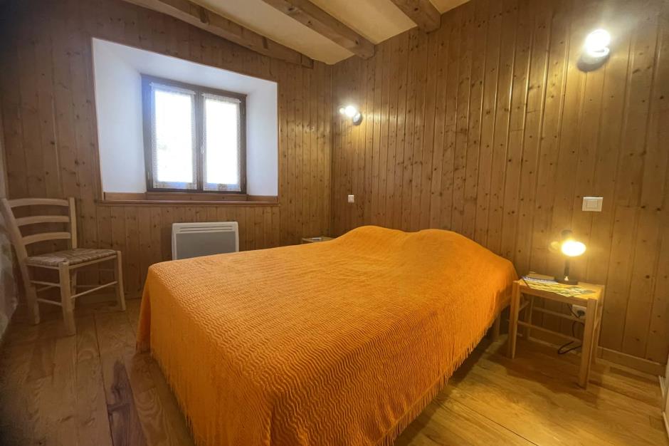 b2f835b4-3729-4274-8ffd-29d058f8c256 