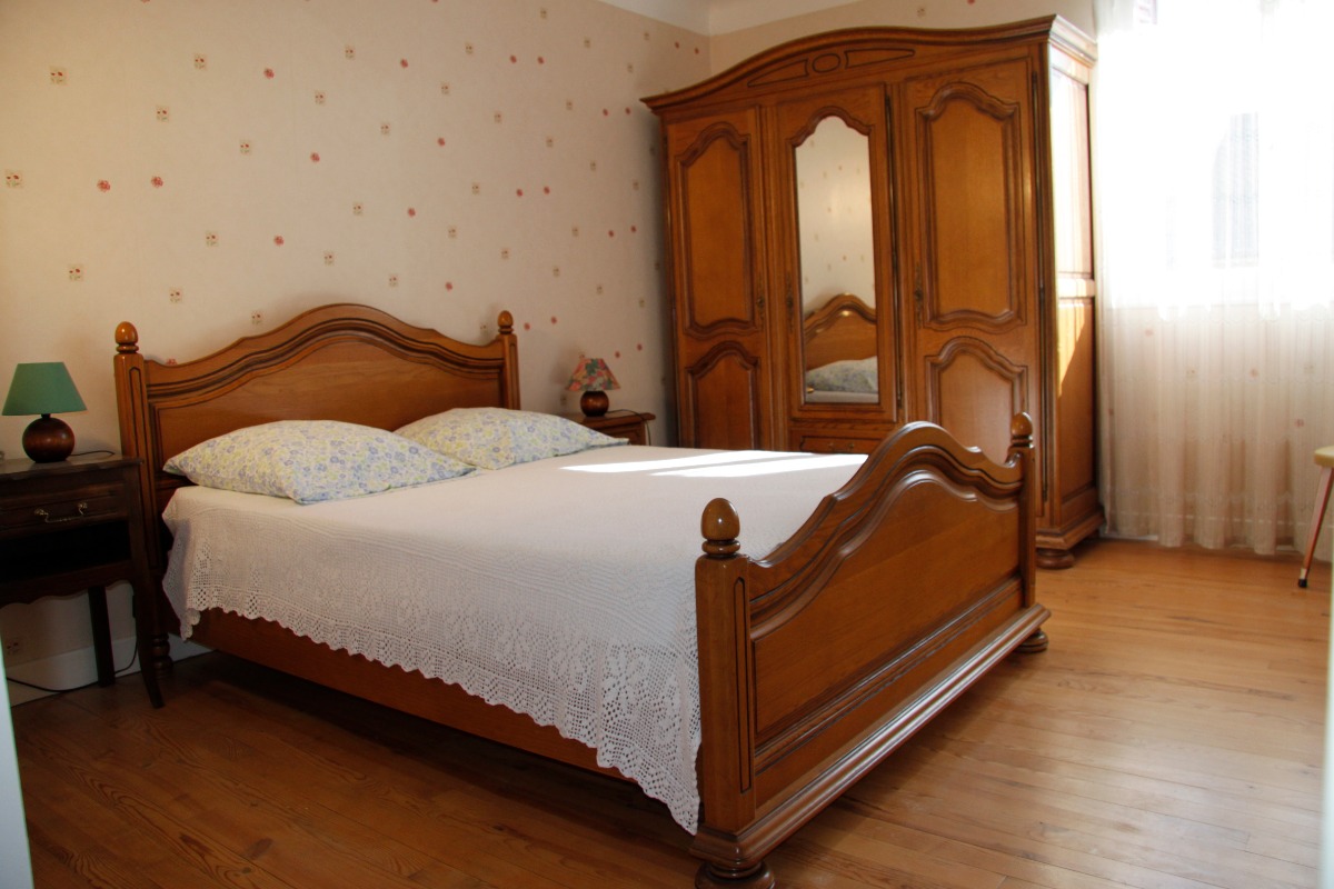 MAGNE GILBERT, Bourgs sur Colagne - photo 3