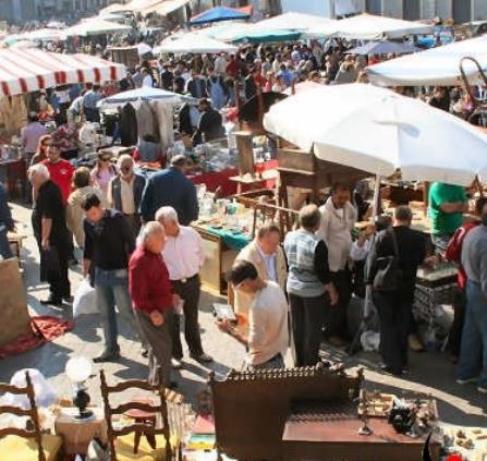 Brocante et vide grenier